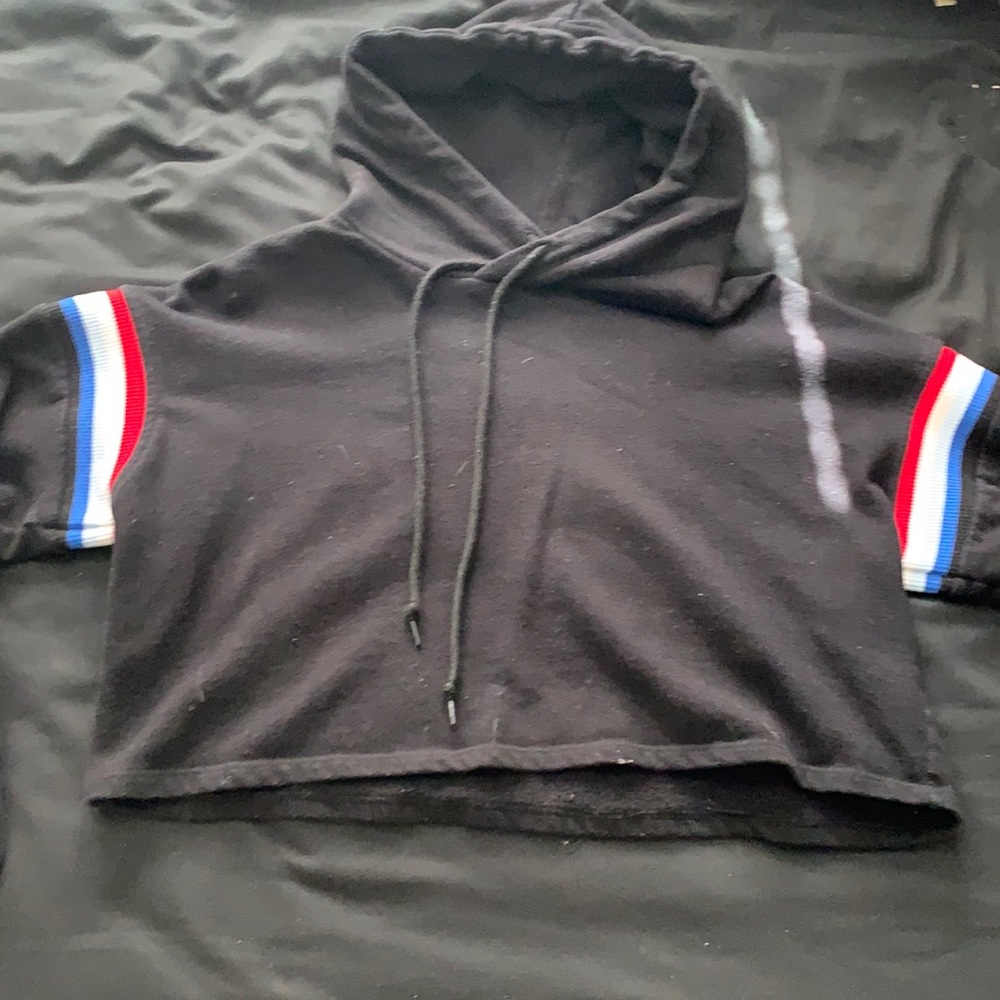 cropped hoodie
